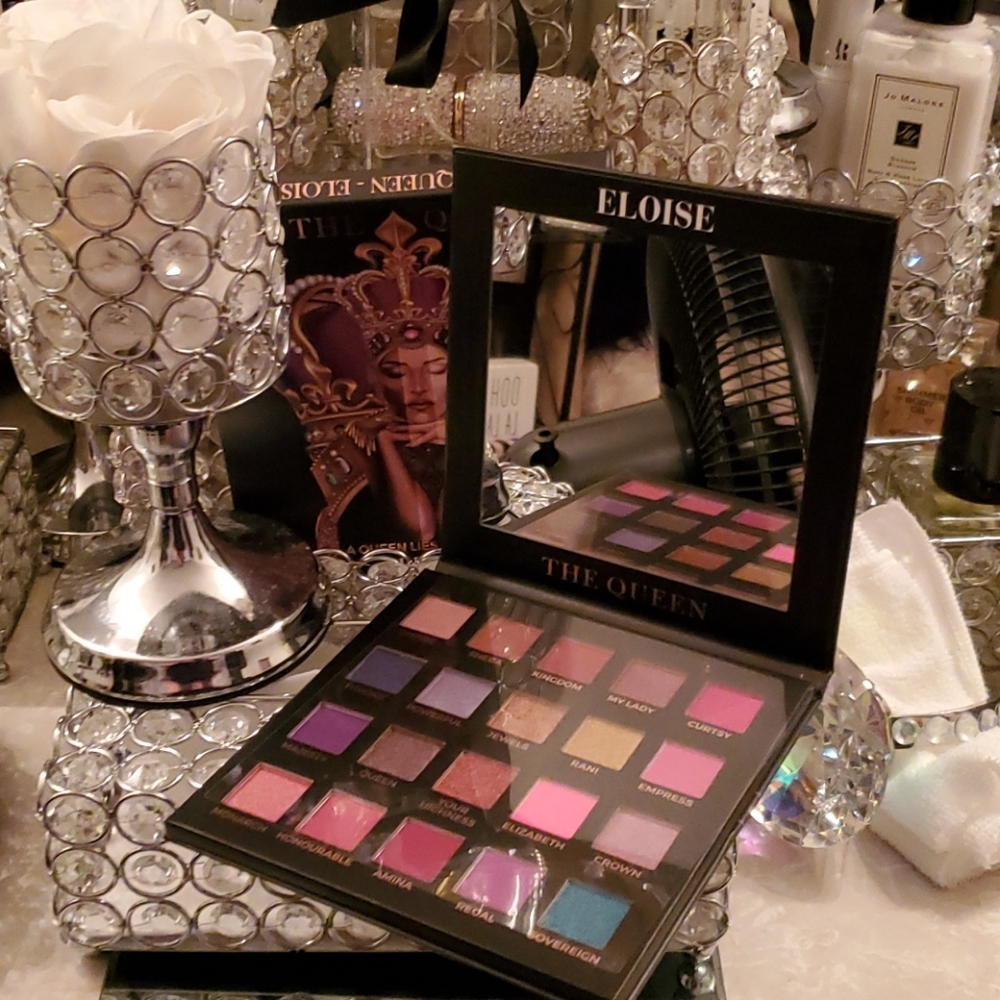 The Queen Eloise Eyeshadow Palette
